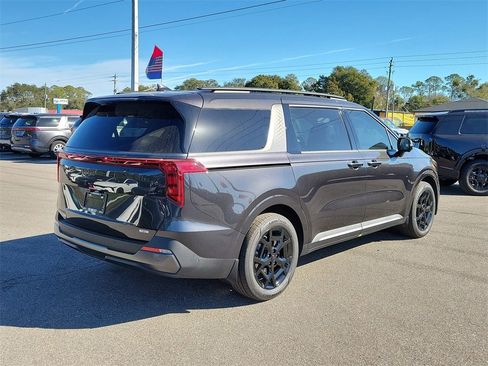 New 2026 Kia Carnival SX image 6