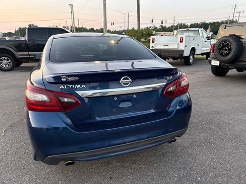 Used 2018 Nissan Altima 2.5 SR FWD image 14