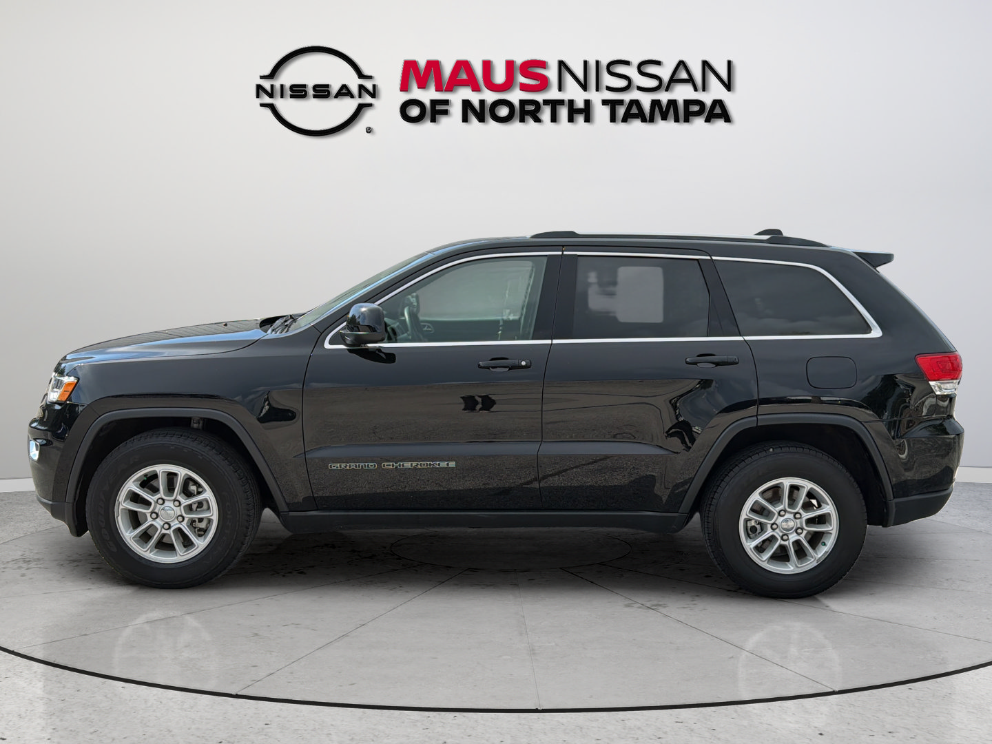 Used 2018 Jeep Grand Cherokee Laredo RWD image 6