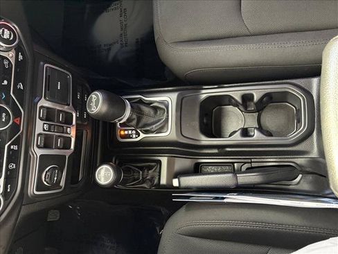 Used 2018 Jeep Wrangler Unlimited Sport S AWD/4WD image 11