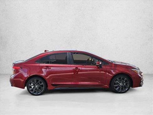 Used 2024 Toyota Corolla SE FWD image 4