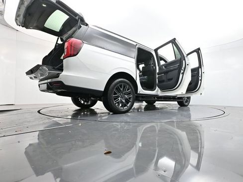 New 2025 Ford Expedition Max Platinum w/ Stealth Performance Package image 43