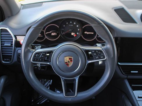 Used 2019 Porsche Cayenne image 29