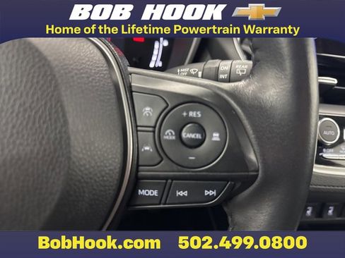 Used 2024 Toyota Corolla Cross XLE image 13