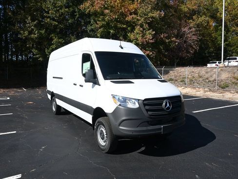 Used 2026 Mercedes-Benz Sprinter 2500 image 22