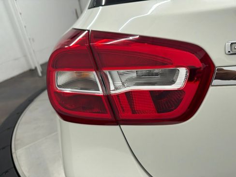 Used 2015 Mercedes-Benz GLA 250 image 9
