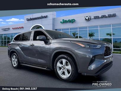 Used 2021 Toyota Highlander LE