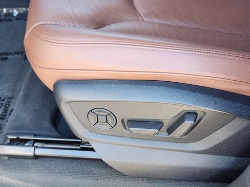 Used 2021 Audi Q8 Premium Plus image 15