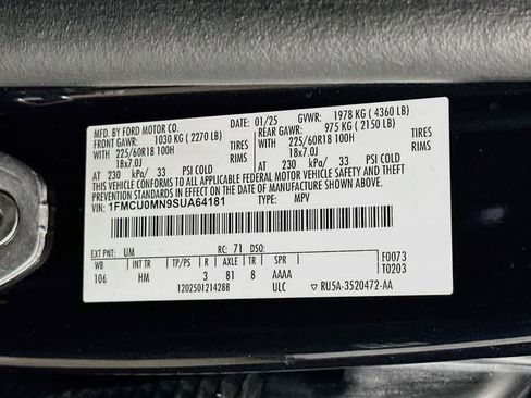 Certified 2025 Ford Escape ST-Line FWD image 22