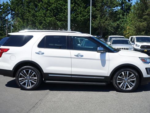 Used 2017 Ford Explorer Platinum AWD/4WD image 6