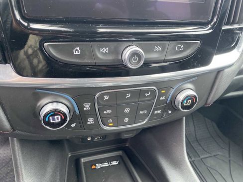 Used 2022 Chevrolet Traverse RS w/ LPO, Floor Liner Package image 18