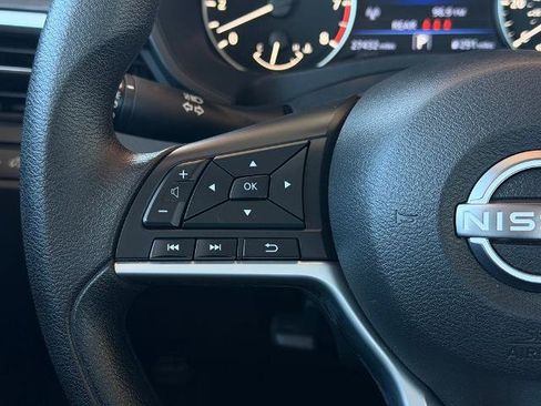 Certified 2025 Nissan Altima 2.5 SV FWD image 23