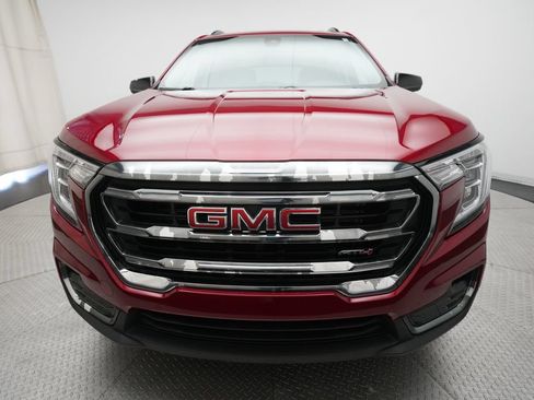Used 2024 GMC Terrain AT4 AWD/4WD image 11