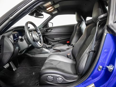 Used 2024 Nissan Z Performance w/ Floor Mat Package RWD image 10