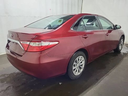 Used 2016 Toyota Camry LE FWD image 4
