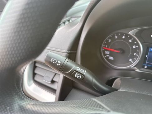 Used 2023 GMC Terrain SLE w/ Driver Convenience Package image 21