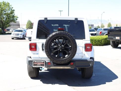 Used 2024 Jeep Wrangler Unlimited Sahara AWD/4WD image 5