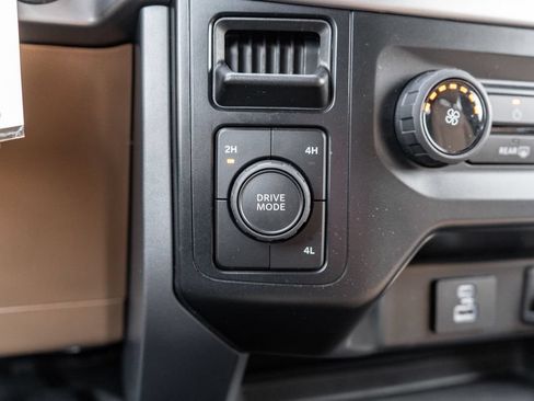 Used 2023 Ford F150 XLT AWD/4WD image 24