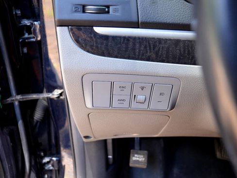 Used 2009 Hyundai Santa Fe SE AWD/4WD image 16