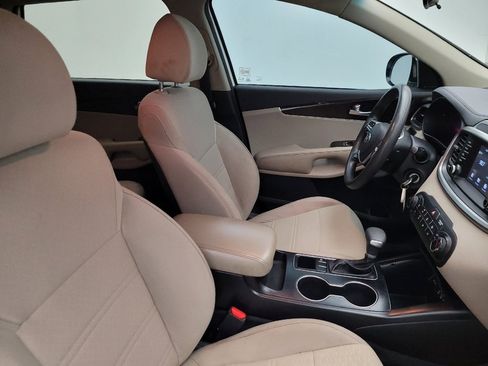 Used 2020 Kia Sorento LX FWD image 21