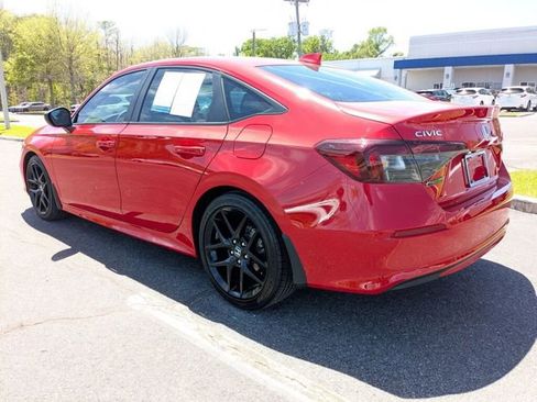 Used 2025 Honda Civic Sport image 10