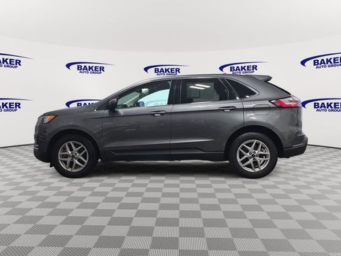 Used 2024 Ford Edge SEL image 8