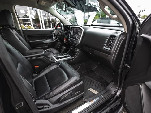 Used 2018 Chevrolet Colorado ZR2 w/ ZR2 Midnight Special Edition AWD/4WD image 33