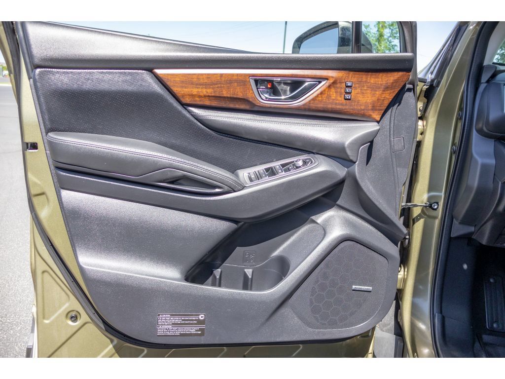 Used 2023 Subaru Ascent Touring AWD/4WD image 19