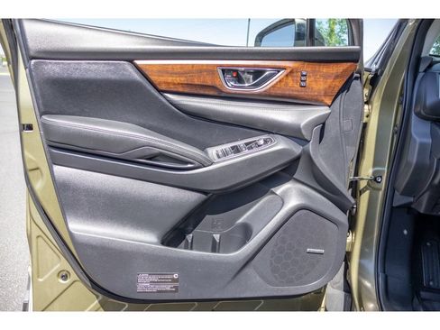 Used 2023 Subaru Ascent Touring AWD/4WD image 19