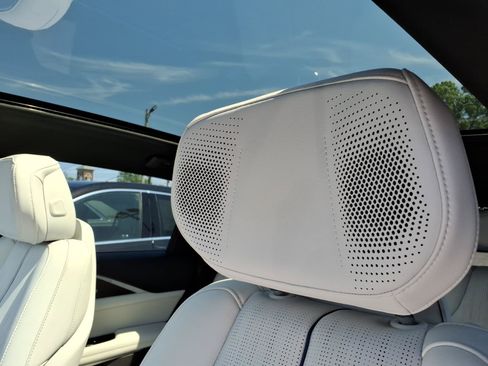 Certified 2024 Cadillac Lyriq Sport w/ LPO, Floor Liner Package AWD/4WD image 19