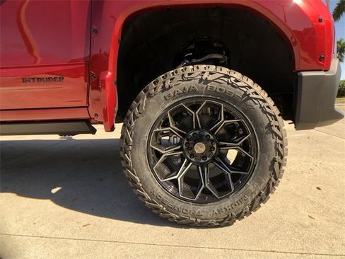 New 2025 GMC Sierra 1500 AT4 w/ Technology Package image 18