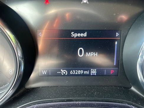 Used 2021 Buick Encore GX Essence AWD/4WD image 26