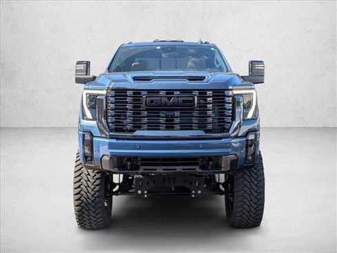 Used 2024 GMC Sierra 3500 Denali Ultimate image 6