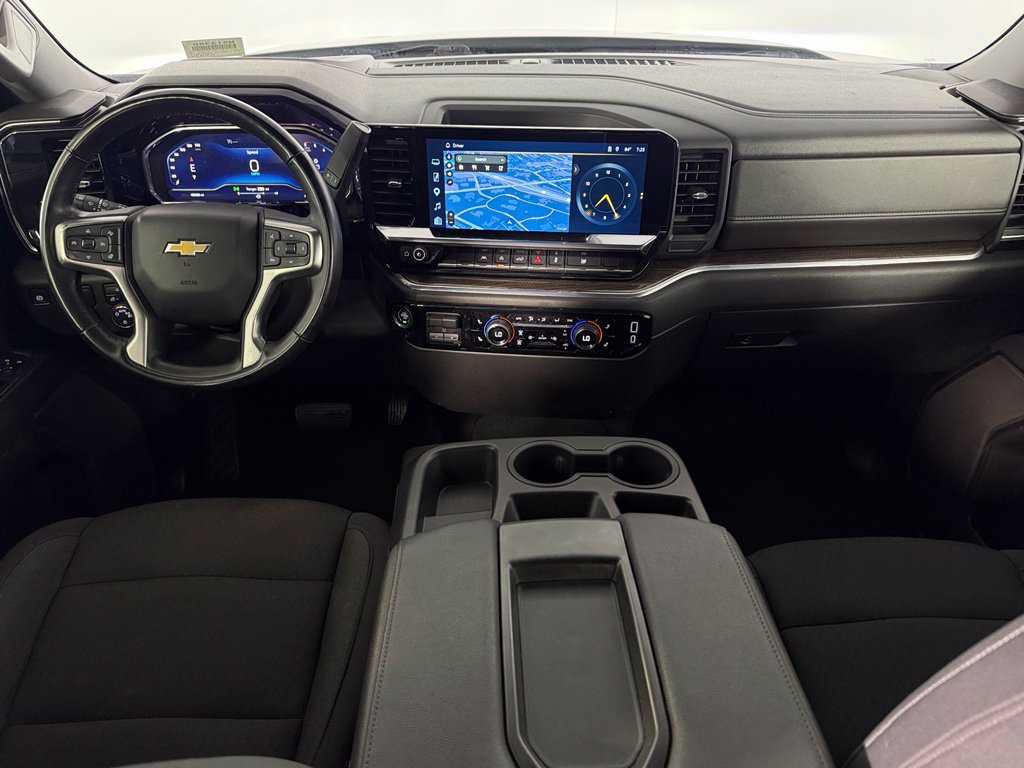 Used 2025 Chevrolet Silverado 1500 LT RWD image 12