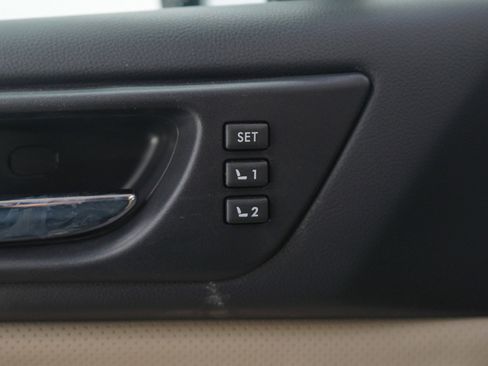 Used 2015 Subaru Outback 3.6R Limited image 25