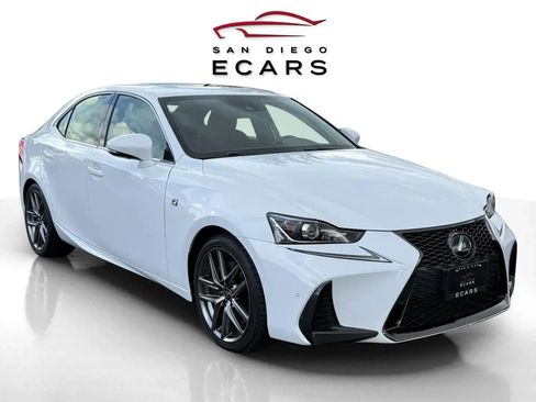 Used 2018 Lexus IS 300 F Sport image 3