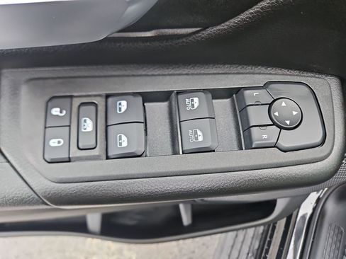 New 2026 RAM 1500 Express image 19