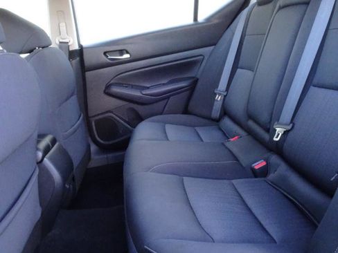 Used 2019 Nissan Altima 2.5 S image 12