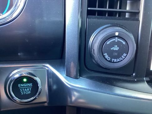 Used 2023 Ford F150 Lariat w/ Equipment Group 502A High AWD/4WD image 40