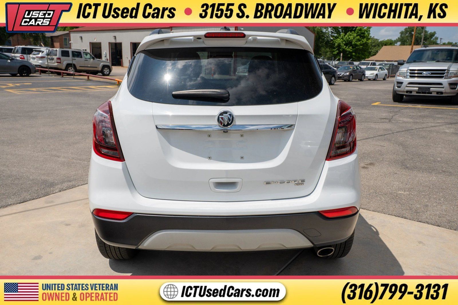 Used 2019 Buick Encore Sport Touring w/ Safety Package AWD/4WD image 4