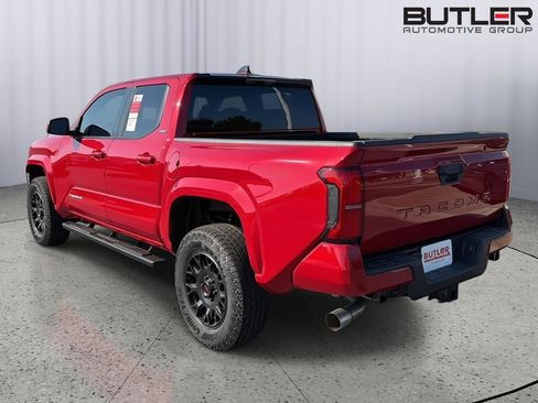 New 2026 Toyota Tacoma SR5 RWD image 4