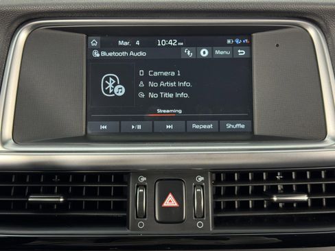 Used 2019 Kia Optima EX image 23