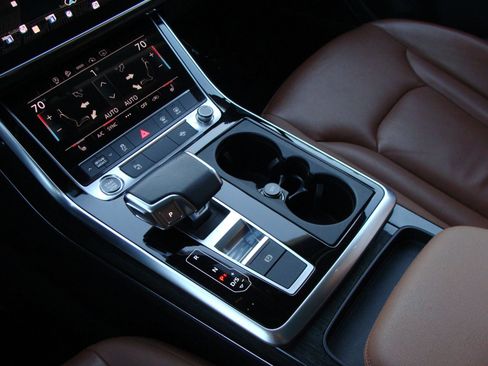 Used 2021 Audi Q7 2.0T Premium Plus w/ Premium Plus Package image 18