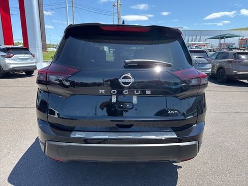Certified 2026 Nissan Rogue SV w/ Cold Weather Package AWD/4WD image 6