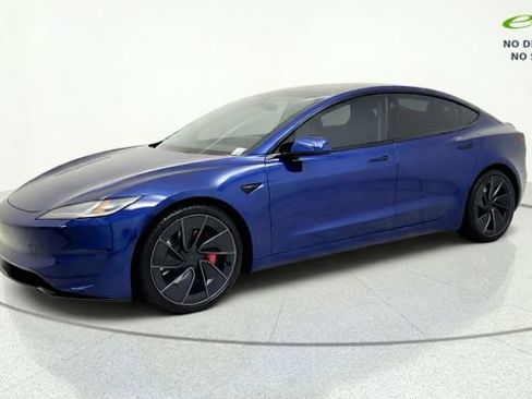 Used 2025 Tesla Model 3 Performance AWD/4WD image 4