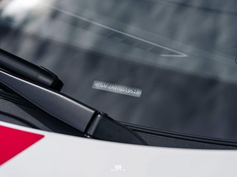 Used 2016 Porsche 911 R RWD image 23