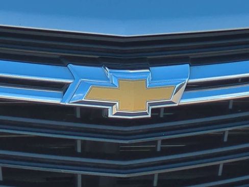 Used 2022 Chevrolet Equinox LT w/ LPO, Floor Liner Package image 11