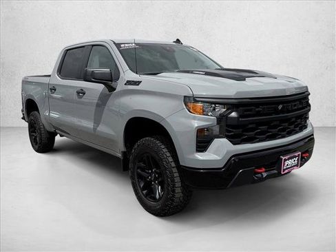 Used 2024 Chevrolet Silverado 1500 Custom Trail Boss w/ LPO, Dark Essentials Package AWD/4WD image 3
