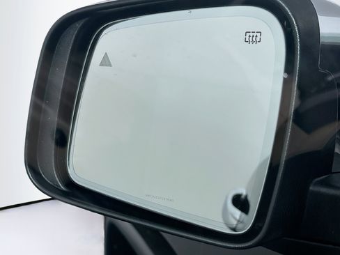 Used 2020 Jeep Grand Cherokee Limited RWD image 16