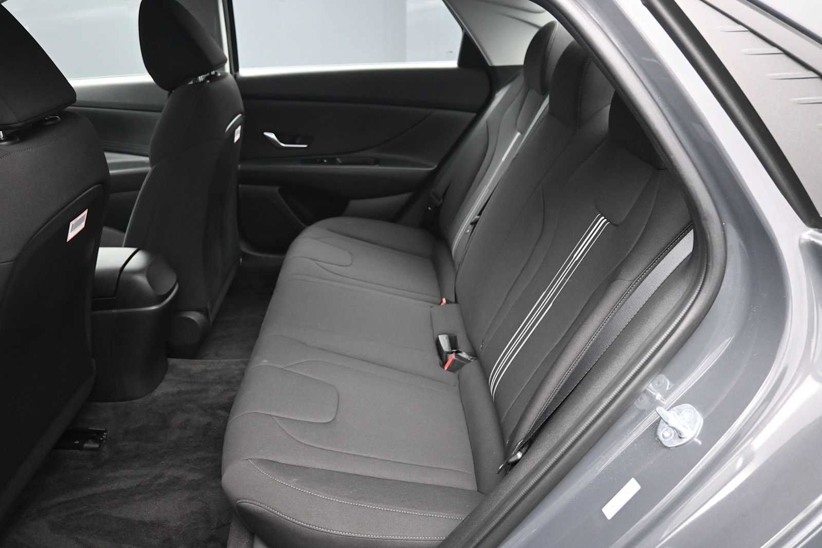 Certified 2023 Hyundai Elantra SEL FWD image 19